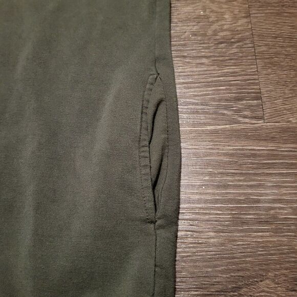 Offline by Aerie Casual Comfort Hoodie with Side Pockets, Thumb Holes Size Small - Picture 3 of 8
